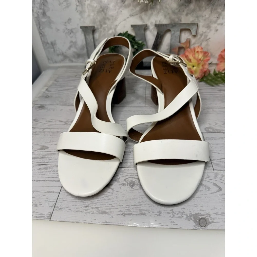 Naturalizer Kendall 8.5 Womens Strappy Sandals White Slingback Block Heel NWOT